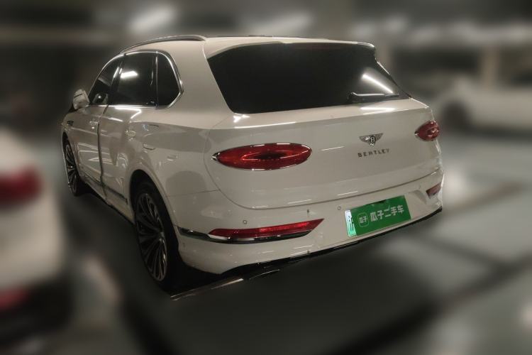 Used Bentley Bentayga Plug-in Hybrid 2021 3.0T PHEV Rear Left 45 Deg