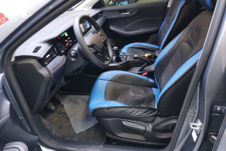 Used Roewe i5 2026 Model 1.5L Manual Comfort Version
