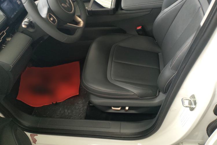 Used Wuling Xingguang 2025 70km Smart Standard Version Left Front Seat