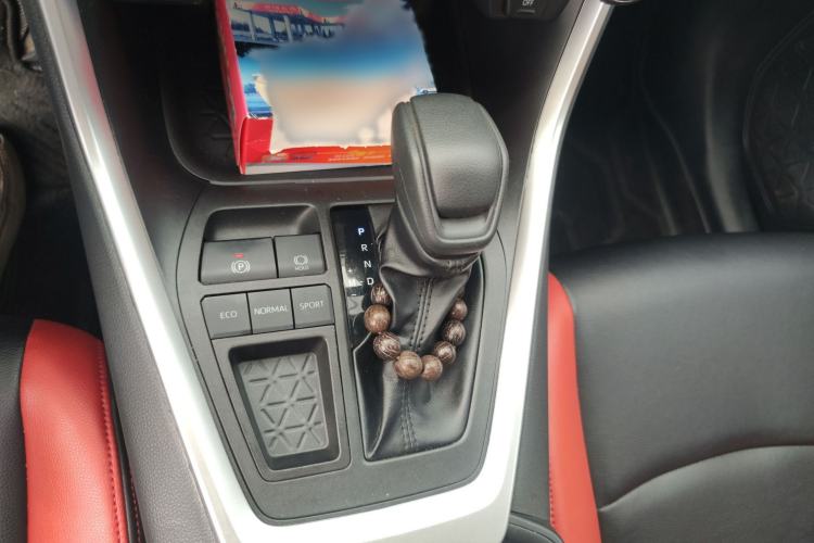 Used Toyota RAV4 2022 2.0L CVT Two-Wheel Drive Fashion Edition