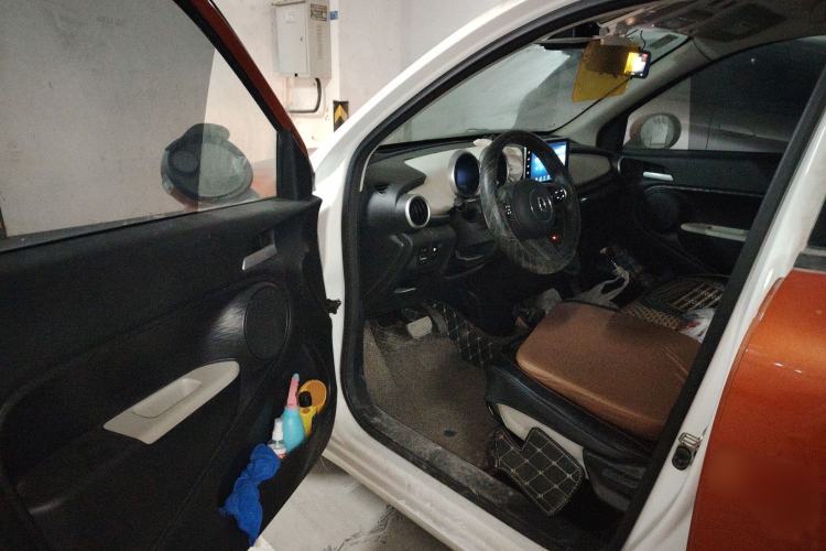 Used ORA Black Cat 2019 351 km Goddess Edition Interior 3