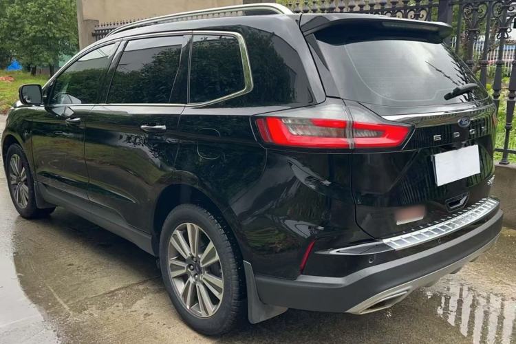 Used Ford Edge 2022 PLUS EcoBoost 245 Four-Wheel Drive Platinum Edition 7-Seater