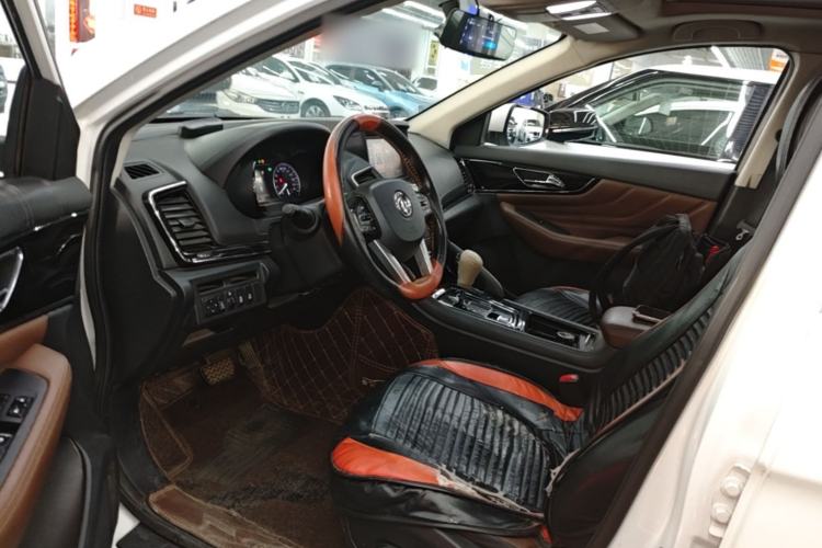 Used Dongfeng Aeolus AX7 2018 Classic 1.6T Automatic Luxury Model
