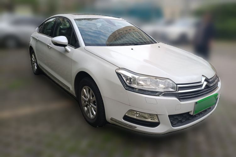 Used Citroen C5 2014 2.0L Automatic Luxury Edition Front Right 45 Deg
