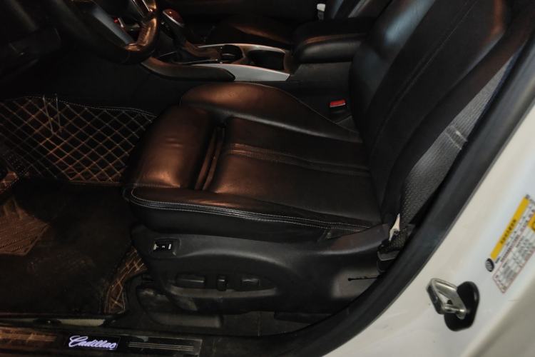 Used Cadillac SRX 2013 3.0L Leading Model