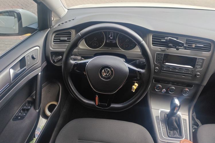 Used Volkswagen Golf 2015 1.6L Automatic Comfort Model