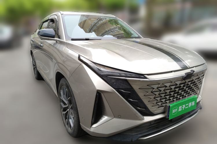 Used CHANGAN OSHAN Z6 2022 Blue Whale 1.5T DCT Smart Navigation Model Front Right 45 Deg