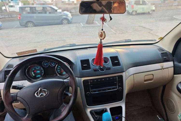 Used CHANGAN KAICHENG Ruixing M90 2017 2.0L Value Edition High-Roof 6-Seater Dual-Swing Doors 4G94S