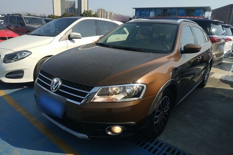 Used Volkswagen Cross Lavida 2014 1.4TSI DSG