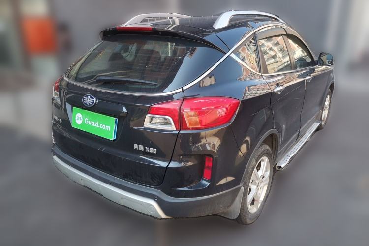 Used Bestune X80 2013 2.0L automatic luxury version
