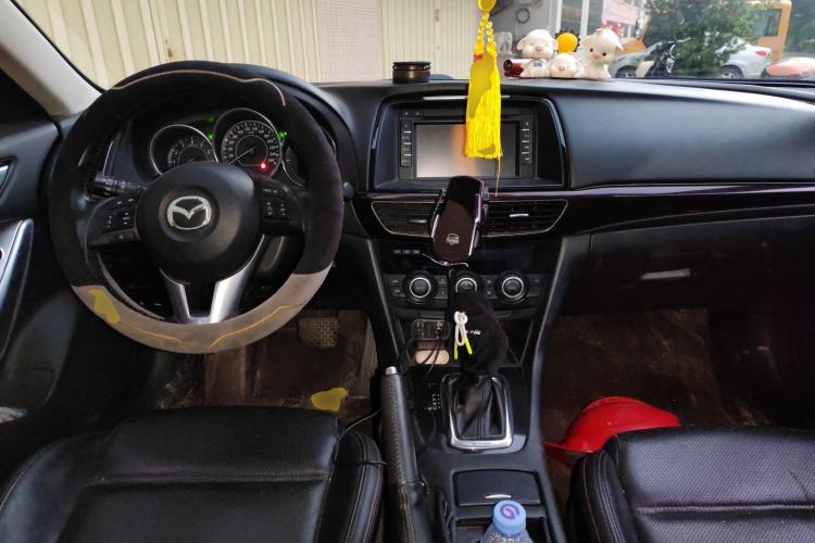 Used Mazda Atenza 2015 2.0L Blue Sky Luxury Edition Center Console