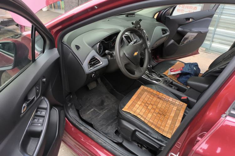 Used Chevrolet Cruze 2018 320 Automatic Pioneer Sunroof Edition