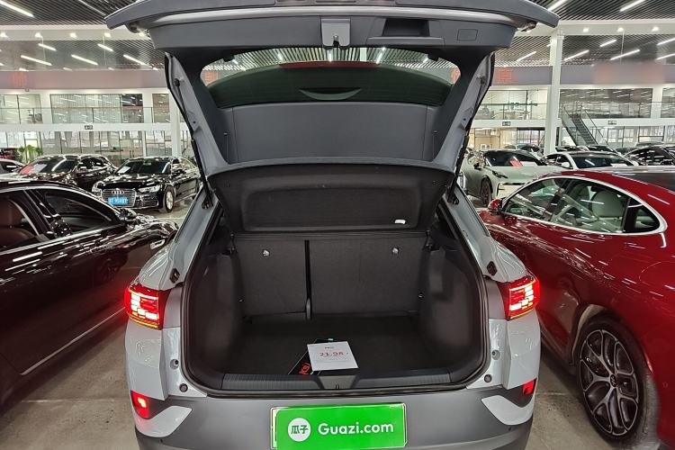 Used Volkswagen ID.4 CROZZ 2025 Pure Edition Trunk