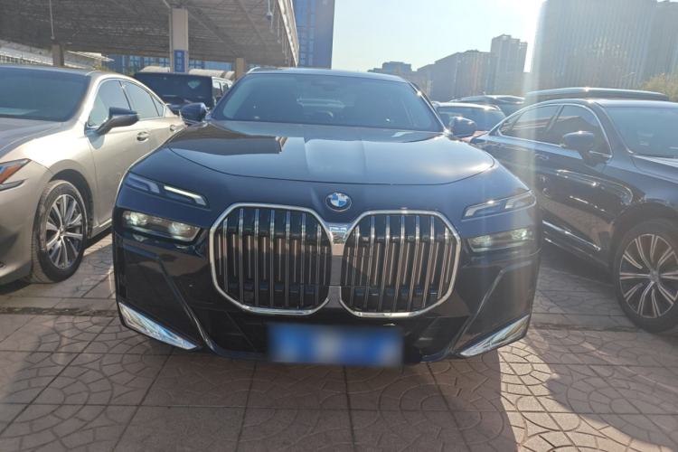 Used BMW 7 Series 2023 735Li M Sport Package