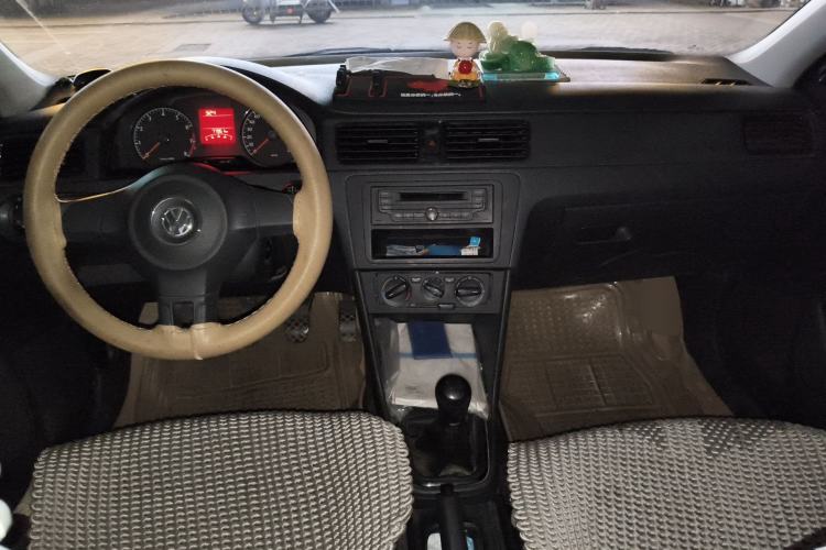 Used Volkswagen Santana 2013 1.4L Manual Fashion Edition Center Console