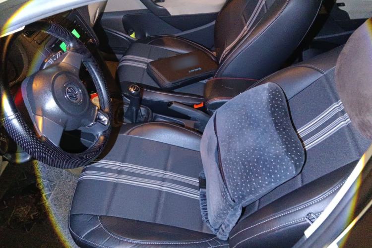 Used Volkswagen Polo 2011 1.6L Manual ZhiShang Edition
