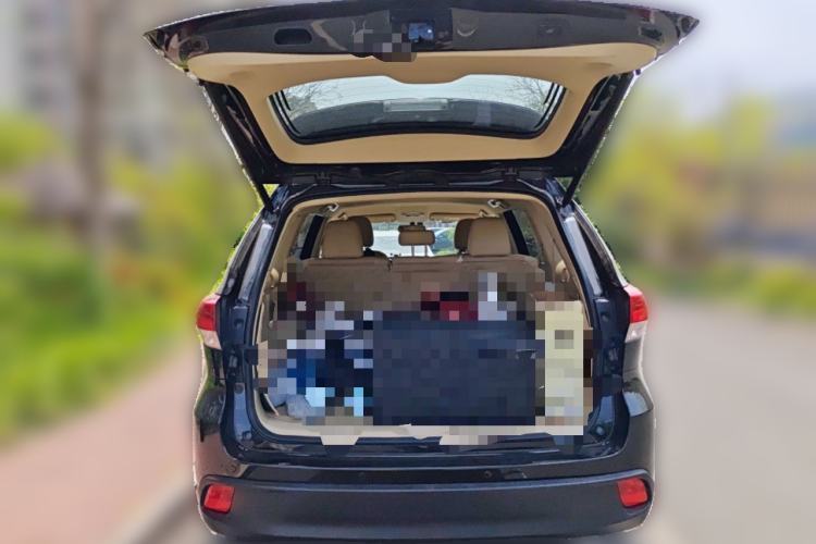 Used Toyota Highlander 2018 2.0T Four-Wheel Drive Elite Edition 7 Seats China VI Standard Trunk