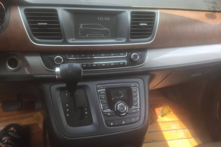 Used SAIC MAXUS G10 2014 2.0T Automatic Luxury Executive Edition

