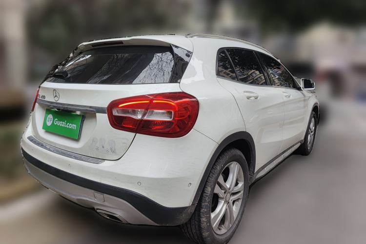 Used Mercedes-Benz GLA 2016 GLA 200 Sport Edition Rear Right 45 Deg