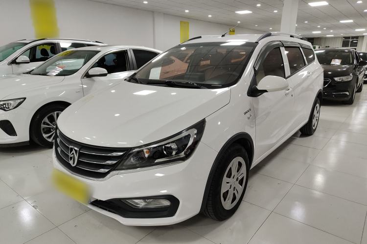Used Baojun 310W 2017 1.5L Manual Comfort Version China VI Emission Standard