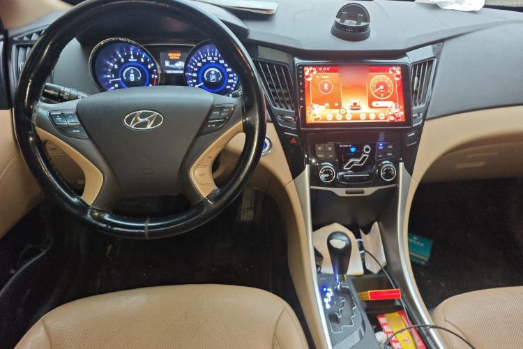 Used Hyundai Sonata 2011 2.0L Automatic Supreme Edition
