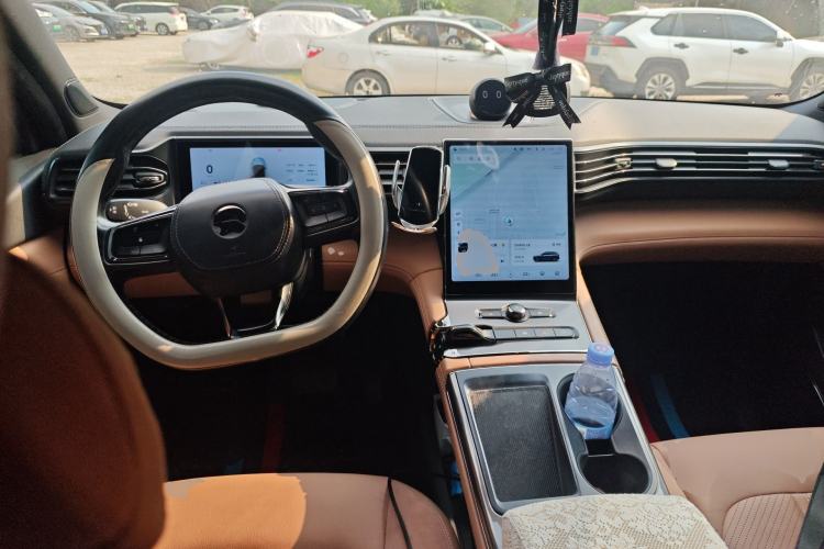 Used Nio ES6 2019 430 km Performance Version Center Console