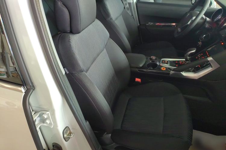 Used Peugeot 3008 2015 1.6THP Automatic Classic Edition Right Front Seat