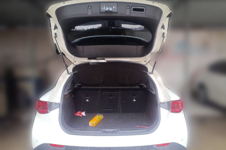 Used Infiniti QX30 2017 1.6T Two-Wheel-Drive Sport Edition