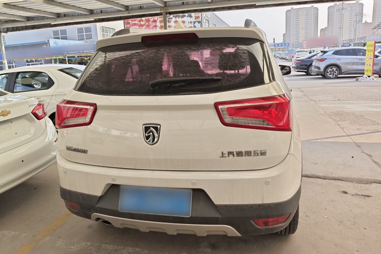 Used Baojun 560 2015 1.8L Manual Elite Edition
