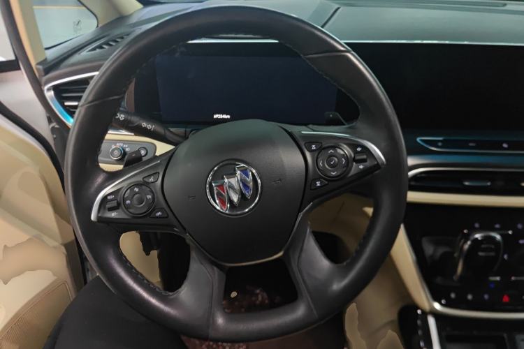 Used Buick GL8 2022 ES Landtrek 653T Luxury Edition
