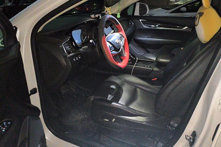 Used Cadillac XT5 2017 Anniversary Edition 25T Luxury Model Left Front Seat