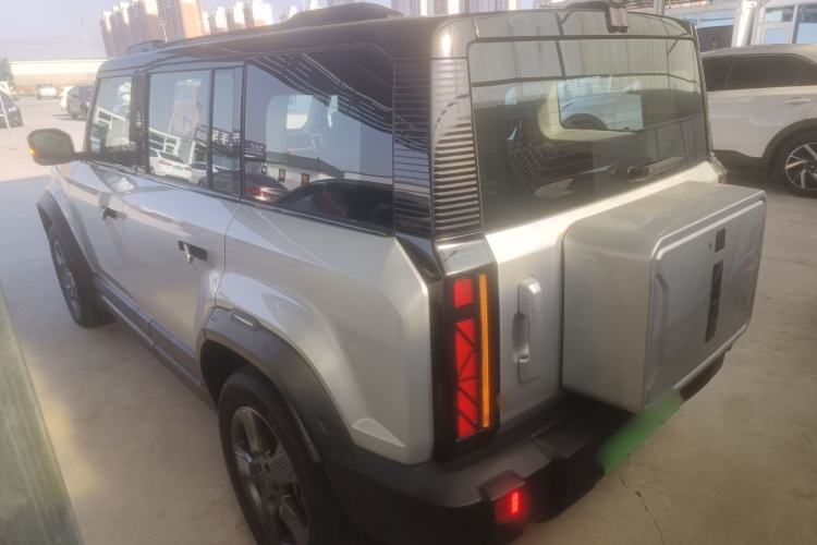 Used iCAR 03 2024 501km Two-Wheel Drive Long-Range Version Rear Left 45 Deg