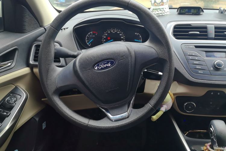 Used Ford Escort 2015 1.5L Automatic Comfort Edition