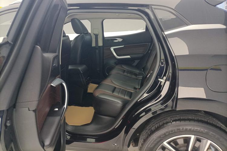 Used Wey VV5 2021 1.5T Two-Wheel Drive Smart Pioneer