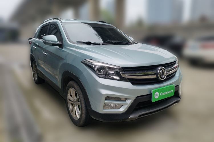 Used Dongfeng Fengon S560 2018 1.8L CVT Elite Model 7 Seats Front Right 45 Deg