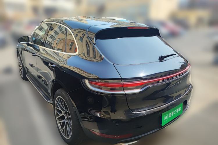 Used Porsche Macan 2020 Macan 2.0T Rear Left 45 Deg