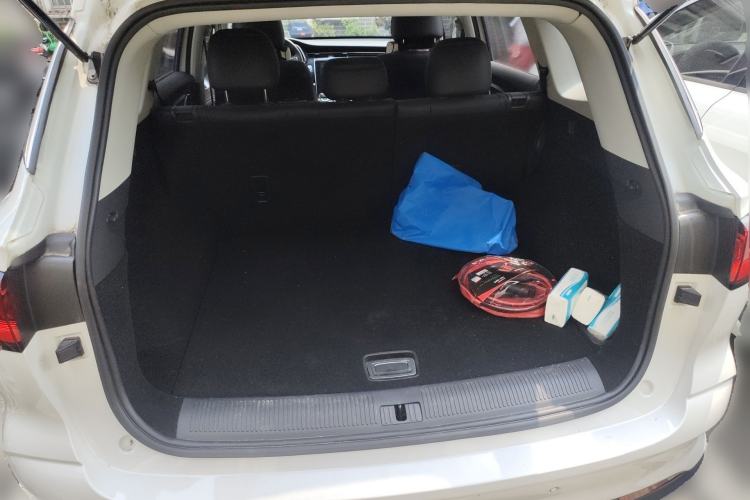 Used Roewe RX5 MAX 2019 300TGI Automatic 4G Connect Luxury Edition Trunk