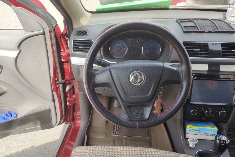 Used Dongfeng Fengon 360 2015 1.5L Manual Comfort 7-Seater China IV Standard