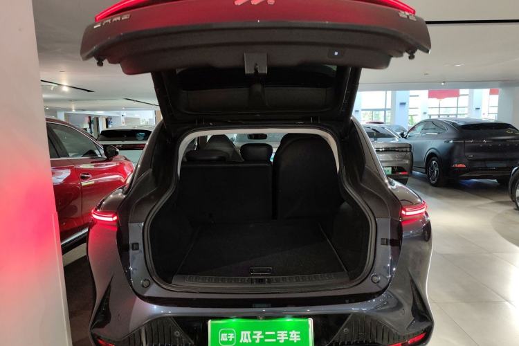 Used IM LS7 2023 100kWh Lux Rear-Drive Version
