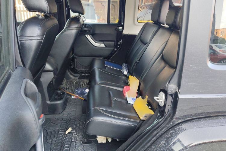 Used Jeep Wrangler 2015 3.0L Sahara Four-Door Comfort Edition