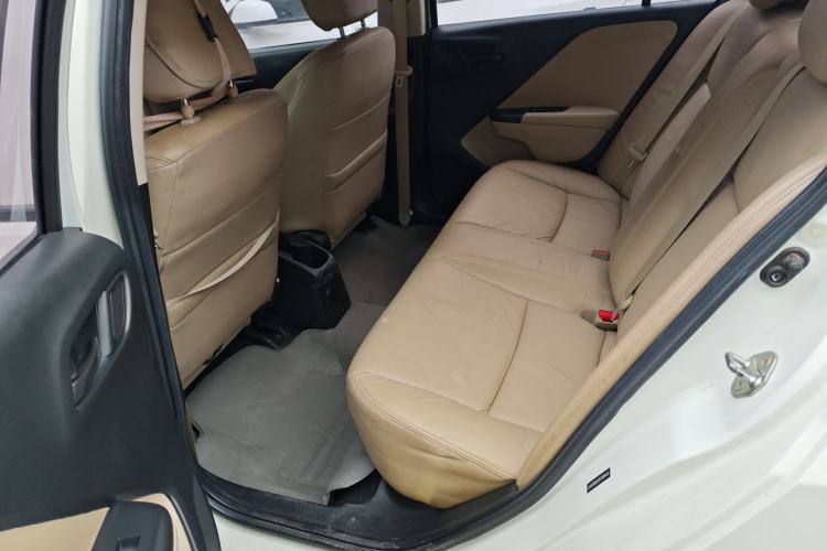 Used Honda City 2015 1.5L manual Comfort version