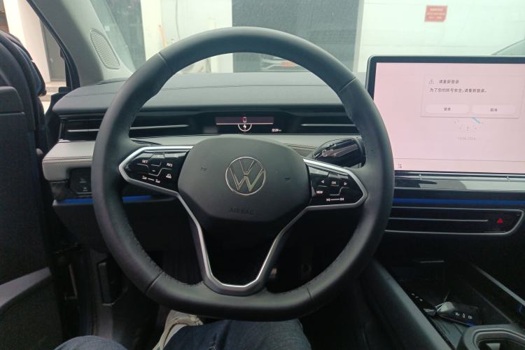 Used Volkswagen ID.7 VIZZION 2024 AIR model Steering Wheel