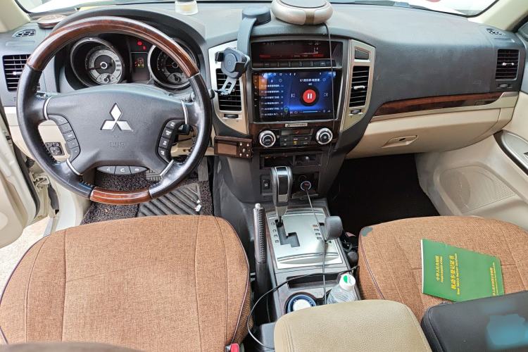 Used Mitsubishi Pajero 