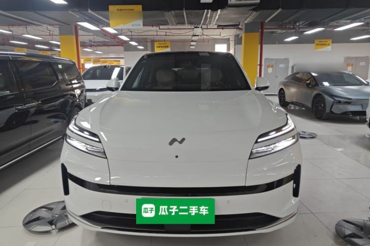 Used ONVO Luxeed L90 2025 Model—Pro Six-Seater Version