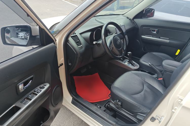Used Kia Soul 2013 1.6L AT Premium
