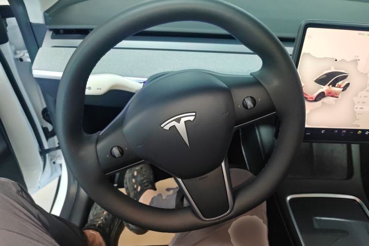 Used Tesla Model Y 2024 Rear-Wheel-Drive Version