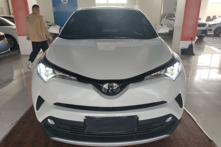 Used Toyota IZOA 2018 2.0L Yichi Edition China V Standard Front