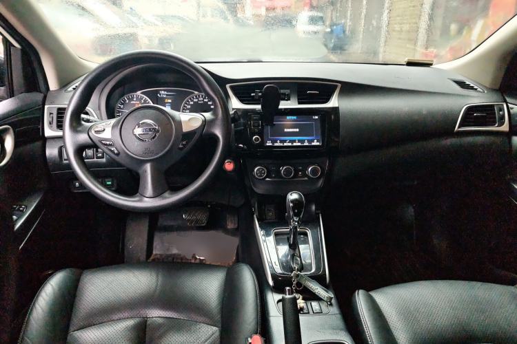 Used Nissan Sylphy 2016 1.6 XL CVT Luxury Edition Center Console