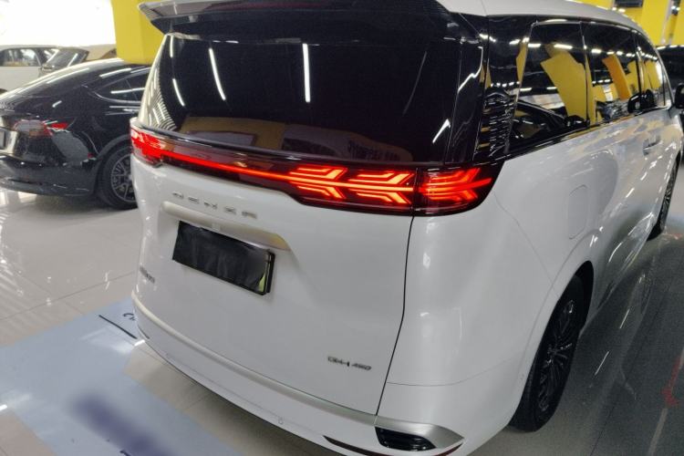 Used Denza D9 2022 DM-i 970 Four-Wheel Drive Flagship Model Rear