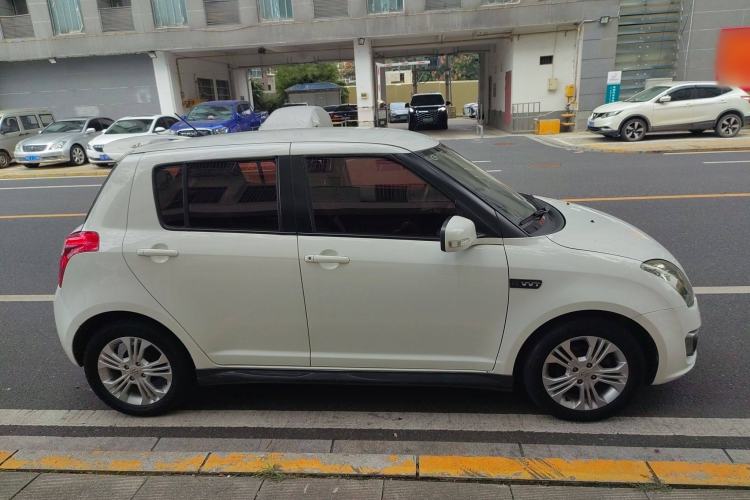 Used Suzuki Swift 2014 1.5L Automatic Fashion Edition